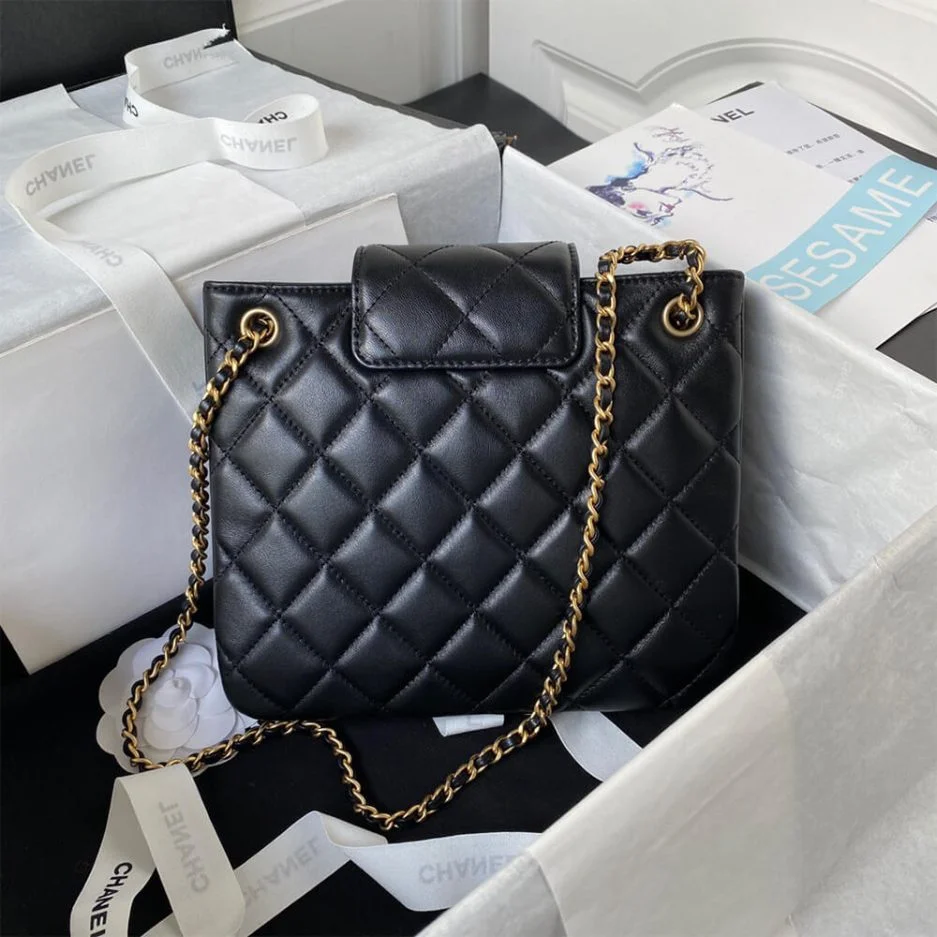 CHANEL 24C f34de86e 2a06 483c 8208 db3c65435627